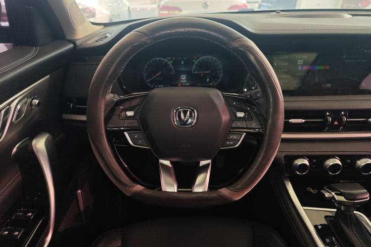 Used Changan CS95 2021 2.0T Two-Wheel Drive Luxury Version
