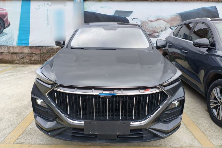 Used CHANGAN OSHAN X5 2021 1.5T DCT Prestige Edition Front