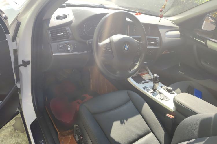 Used BMW X3 2016 sDrive20i Center Console