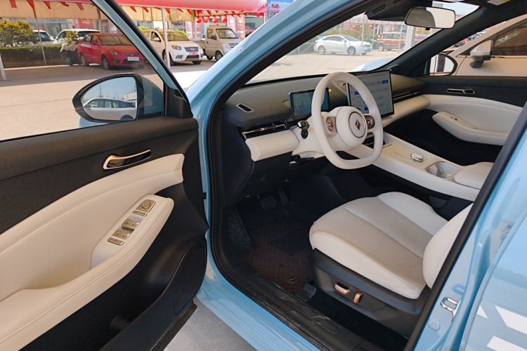 Used Baojun Yunhai 2024 600km Pure Electric Version
