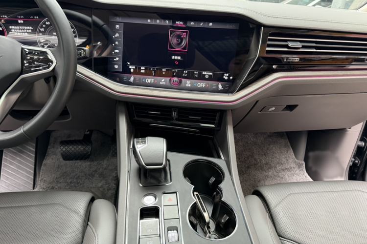 Used Volkswagen Touareg 2023 2.0 TSI RuiShang Edition
