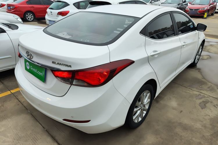 Used Hyundai Elantra (5th Generation / Langdong) 2016 1.6L Automatic Smart Version Rear Right 45 Deg