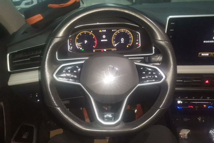 Used Volkswagen Tiguan L 2023 330TSI Automatic Two-Wheel Drive R-Line Enjoyment Edition