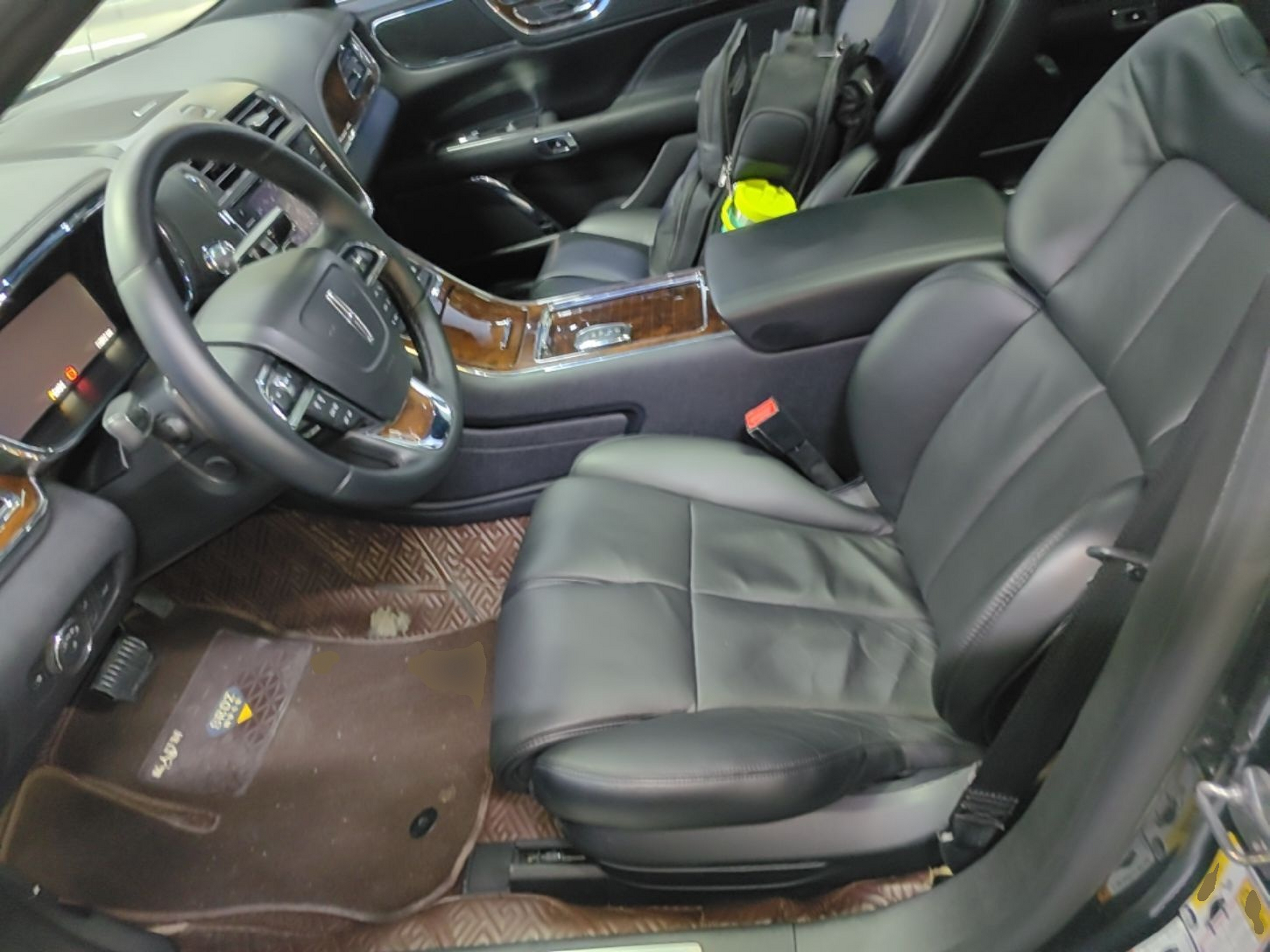 Interior delantero