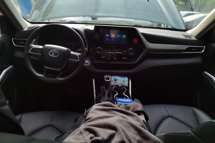 Used Toyota Highlander 2022 Dual-Engine 2.5L Four-Wheel Drive Luxury Edition 7 Seats Center Console