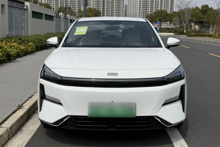 Used Geely Galaxy L6 2025 EM-i 140km Long-Range Version