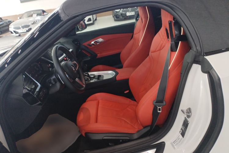 Used BMW Z4 2023 sDrive 25i M Sport Night Edition package Left Front Seat