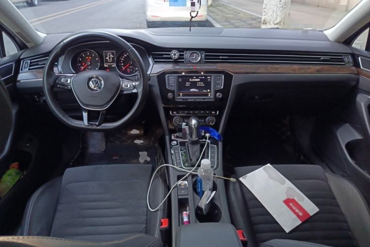 Used Volkswagen Magotan 2017 330TSI DSG Luxury Model