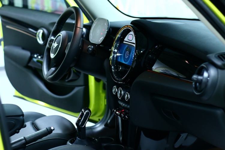 Used MINI MINI 2023 Updated 1.5T COOPER Artist Five-Door Edition