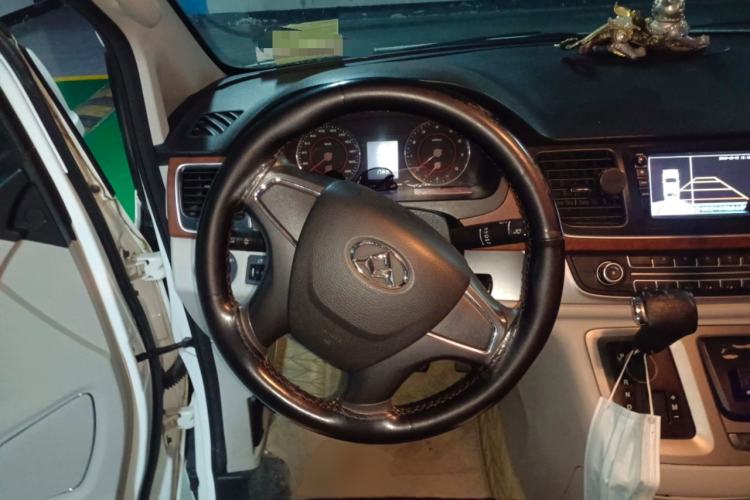 Used SAIC MAXUS G10 2014 2.0T Automatic Elite Edition
