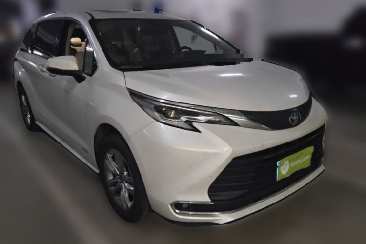 Used Toyota SIENNA 2023 2.5L Hybrid Comfort Edition
