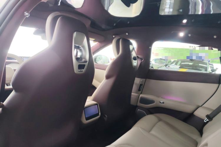 Used Xiaomi Auto YU7 2025 Ultra-Long Range High-Performance All-Wheel-Drive Max Edition