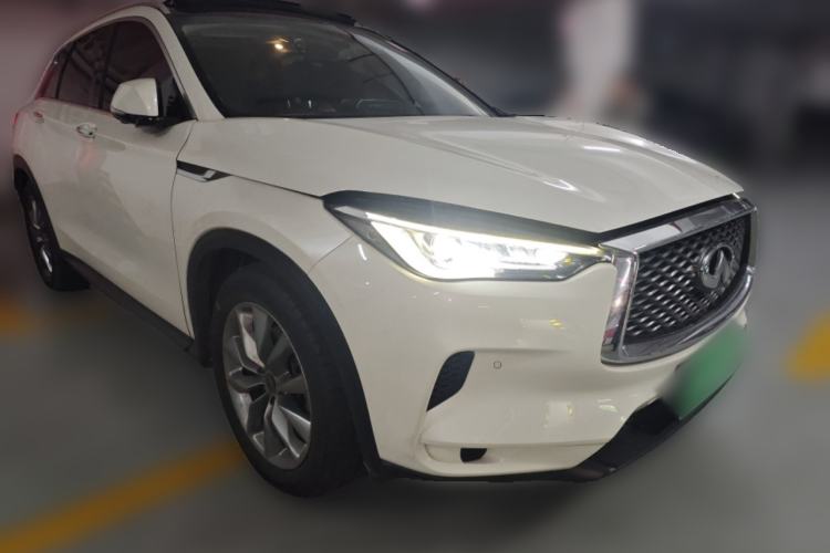 Used Infiniti QX50 2020 2.0T All-Wheel-Drive Elite Version Front Right 45 Deg