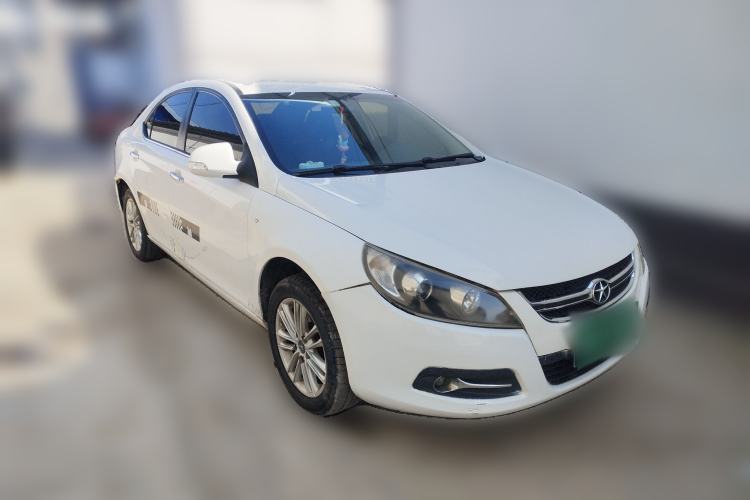 Used JAC Group Heyue 2012 1.5L Manual Luxury Version