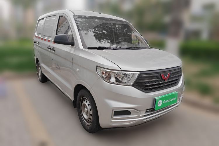 Used Wuling Hongguang V 2022 1.5L Jingqu Edition Enclosed-Window Vehicle with Electric Power Steering LAR