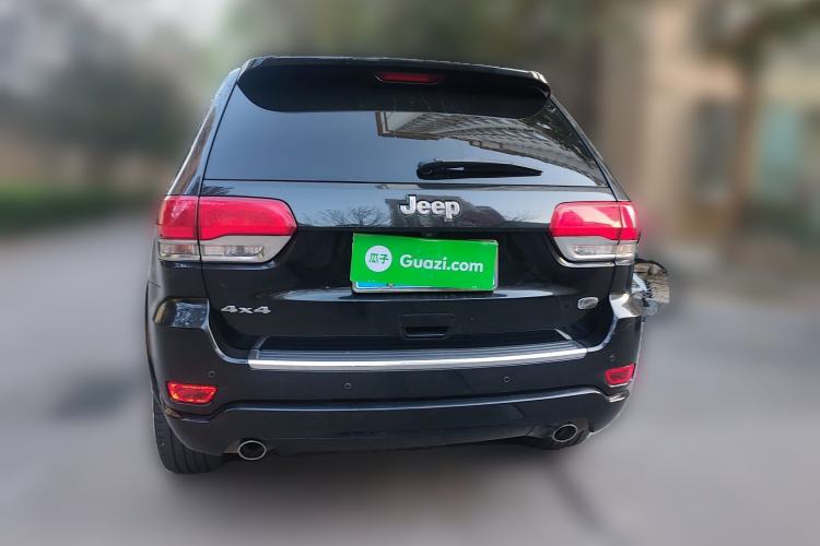 Used Jeep Grand Cherokee 2015 3.6L Luxury Navigation Edition Rear