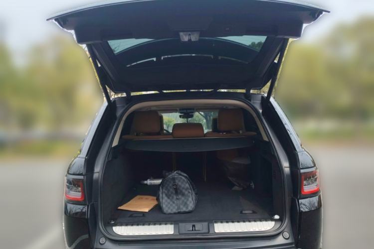 Used Land Rover Range Sport 2018 3.0 SC V6 HSE DYNAMIC Trunk