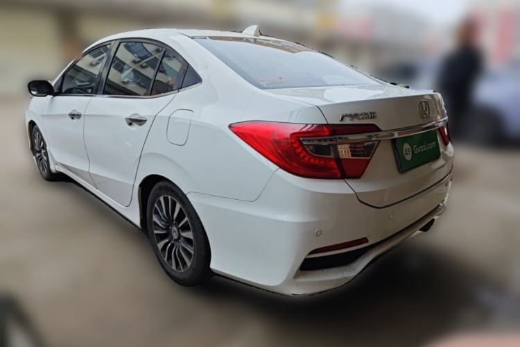 Used Honda Crider 2013 1.8L automatic luxury edition
