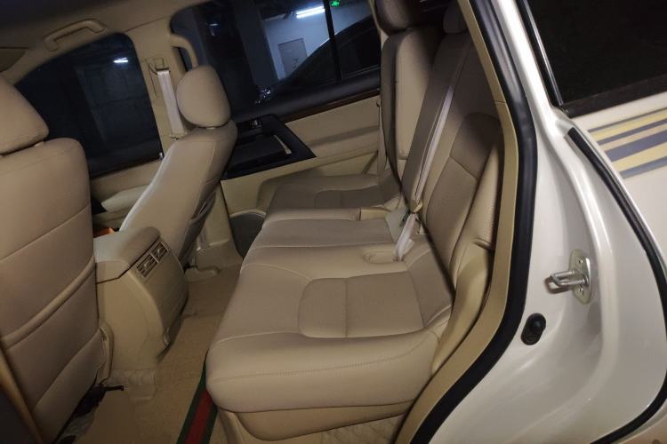 Used Toyota Land Cruiser 2016 4.0L Automatic Transmission Middle East Version
