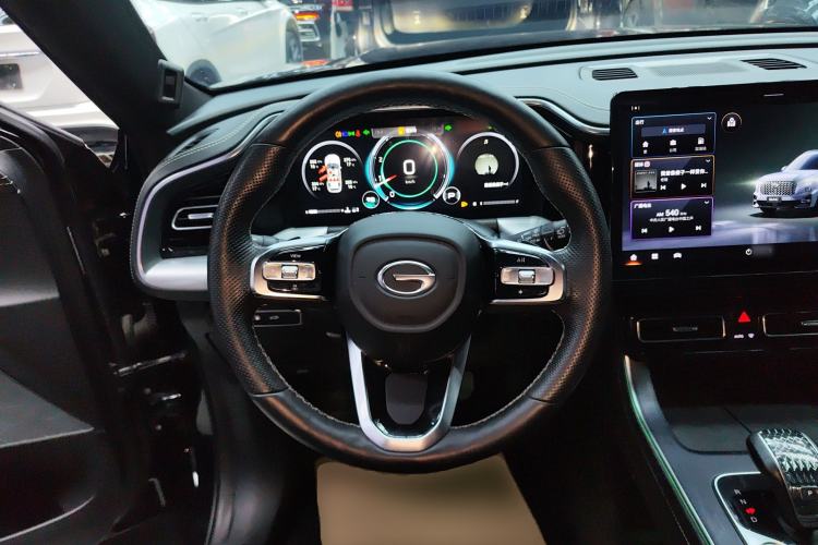 Used GAC Trumpchi GS8 2022 Flagship Series 2.0 TGDI Two-Wheel-Drive Prestige Edition (7 Seats)
