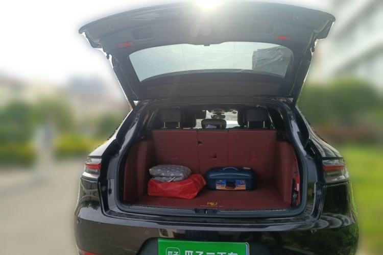 Used Porsche Macan 2018 Macan 2.0T Trunk