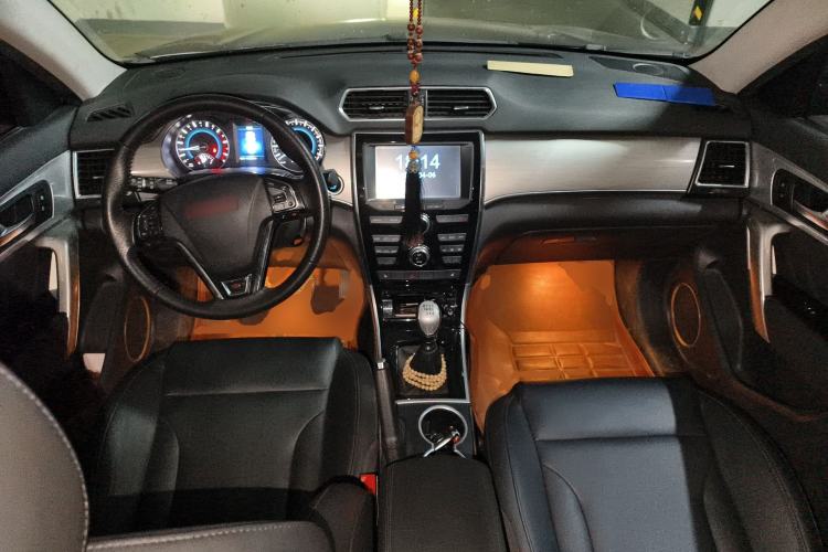 Used Haval H2 2014 1.5T Manual Two-Wheel Drive Prestige Edition
