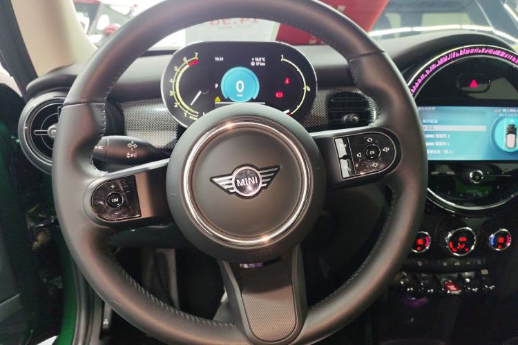 Used MINI 2022 1.5T COOPER Classic Edition