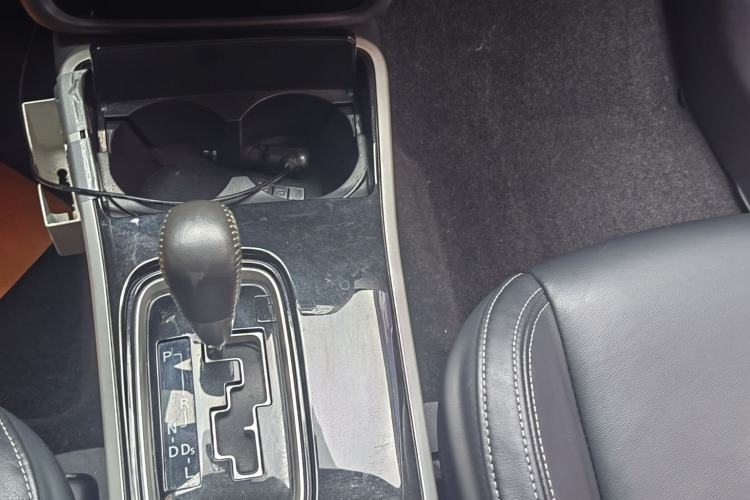 Used Mitsubishi Outlander 2020 2.0L Two-Wheel Drive Enjoyment Version 5 Seats Interior 4