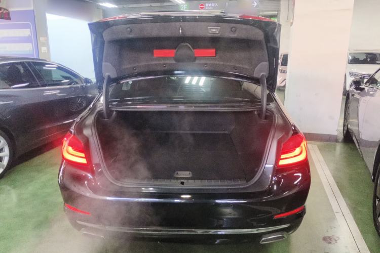 Used BMW 5 Series New Energy 2020 Mileage Upgrade Version 530Le Luxury Package