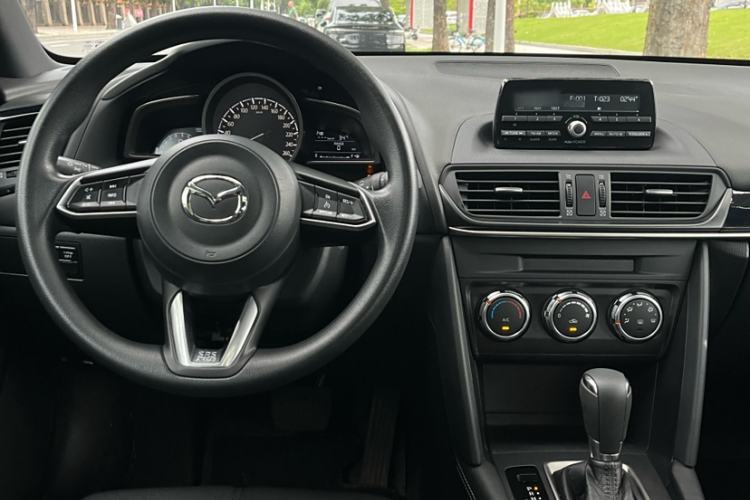 Used Mazda CX-4 2021 2.0L Automatic Two-Wheel Drive Blue Sky Dynamic Edition
