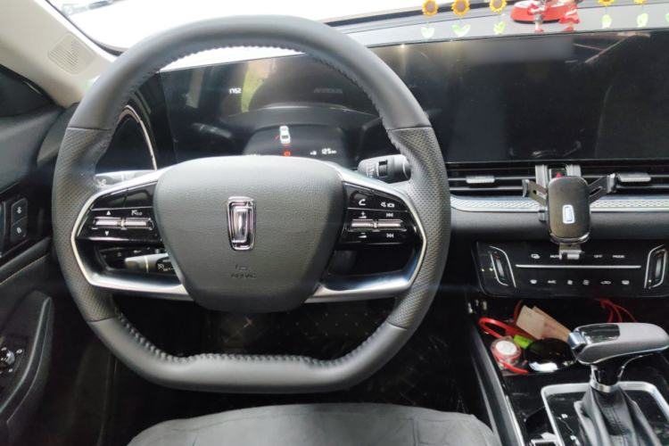 Used Bestune B70 2025 Dragon Edition 1.5T Quality Enjoyment Model Steering Wheel