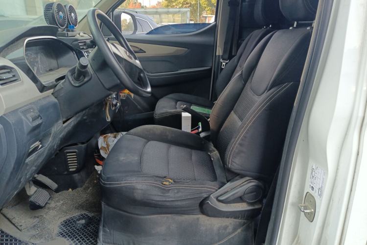 Used SAIC MAXUS EV30 2021 Pure Electric Smart Logistics Expert with Long Wheelbase—CATL