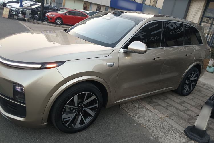 Used Li Auto L8 2023 Max model