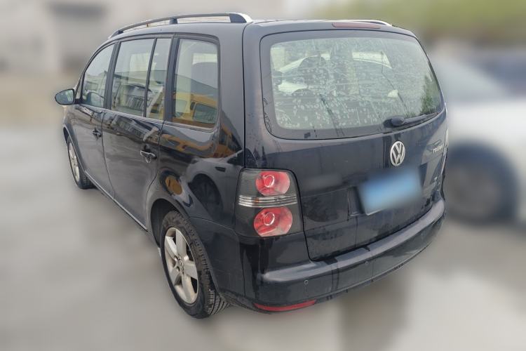 Used Volkswagen Touran 2013 1.4T DSG Comfort Edition 5-Seater Rear Left 45 Deg