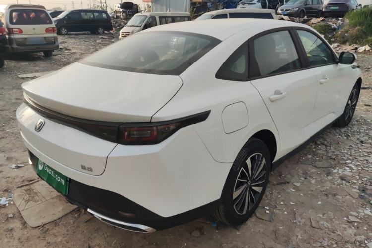 Used CHANGAN Eado PHEV 2025 Smart New Blue Whale 145KM High-Energy Edition
