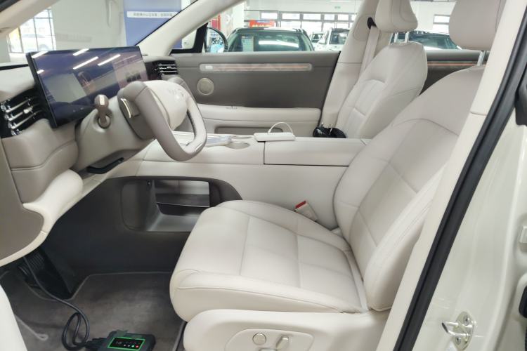 Used IM LS6 2026 Model Pure Electric Max Left Front Seat