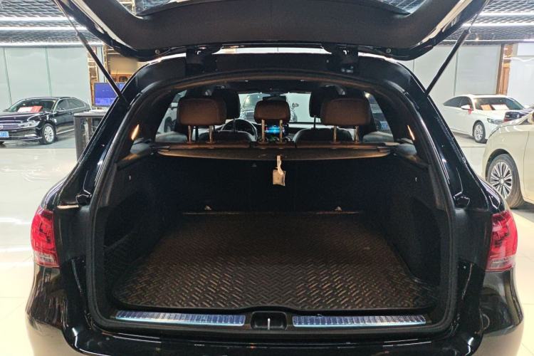 Used Mercedes-Benz GLC 2022 Second Facelift GLC 260 L 4MATIC Dynamic Edition
