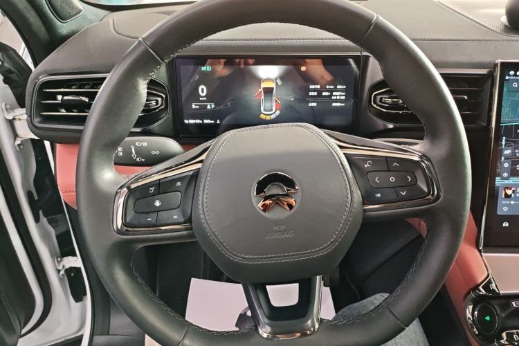 Used Nio EC6 2020 605 km Sport Edition Steering Wheel