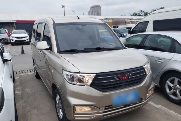 Used Wuling Hongguang V 2019 1.5L Enjoyment Version China VI LAR