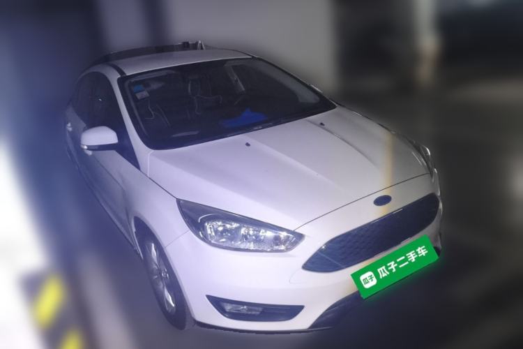 Used Ford Focus 2015 Hatchback 1.6L Automatic Comfort Model Front Right 45 Deg