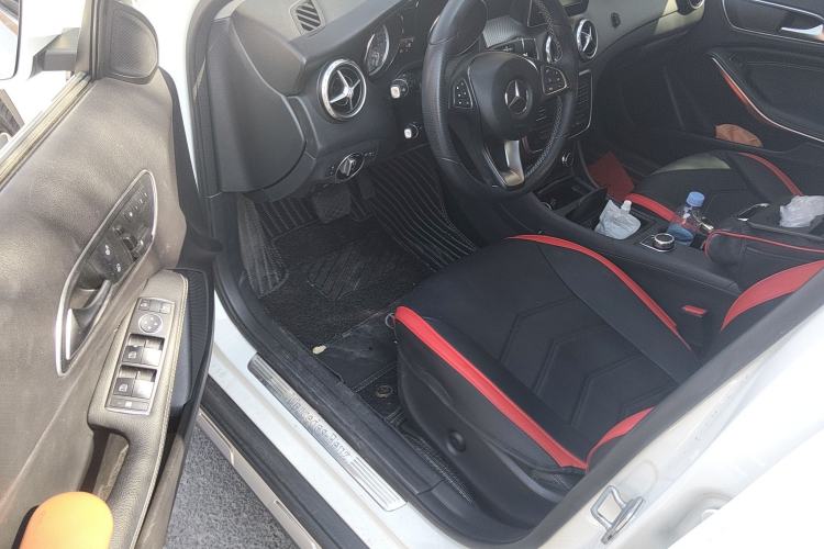 Used Mercedes-Benz GLA 2016 GLA 200 Sport Edition Left Front Seat