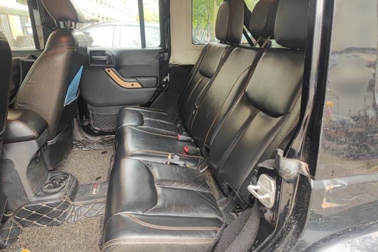 Used Jeep Wrangler 2013 3.6L Sahara Four-Door Edition Left Rear Seat