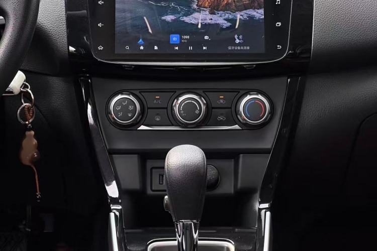 Used Nissan Sylphy 2021 Classic 1.6XL CVT Luxury Edition Audio And AC Panel