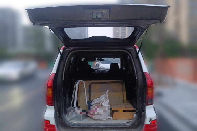 Used Dongfeng Fengon 330 2014 1.5L Manual Utility Version DK15 Trunk