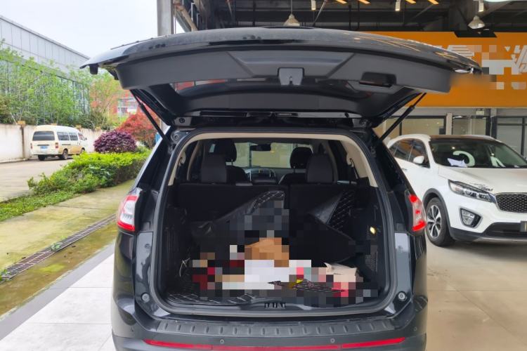 Used Ford Edge 2018 Facelifted EcoBoost 245 Two-Wheel-Drive Platinum Edition 5 Seats China V Emission Standard Trunk