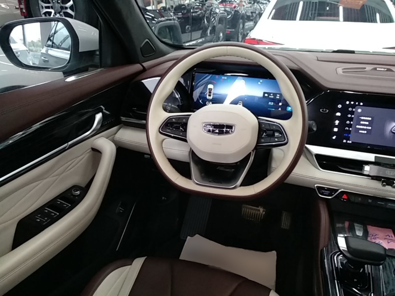 Geely Auto Monjaro L 2021 2.0TD DCT EVO Two-Wheel Drive Prestige Version — снимка 13