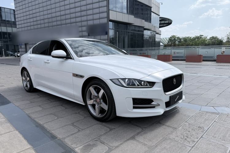 Used Jaguar XE 2017 2.0T 200 PS R-Sport
