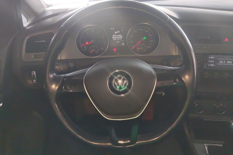 Used Volkswagen Golf 2015 1.4TSI Automatic Comfort Model
