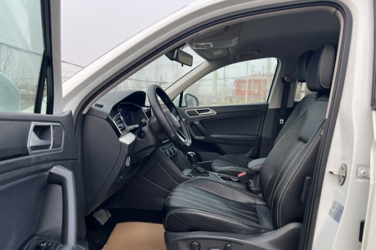 Used Volkswagen Tiguan L 2023 330TSI Automatic Two-Wheel Drive Comfort Edition