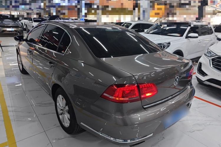 Used Volkswagen Magotan 2015 Facelift 1.8TSI Luxury Model Exterior 2